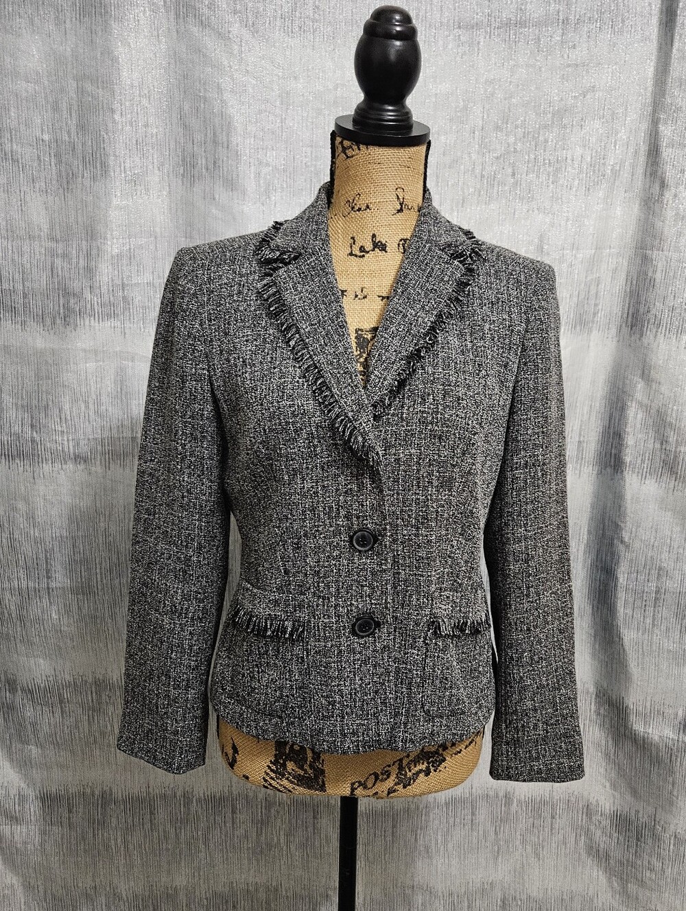 Norton McNaughton Gray Tweed Frayed-Trim Blazer